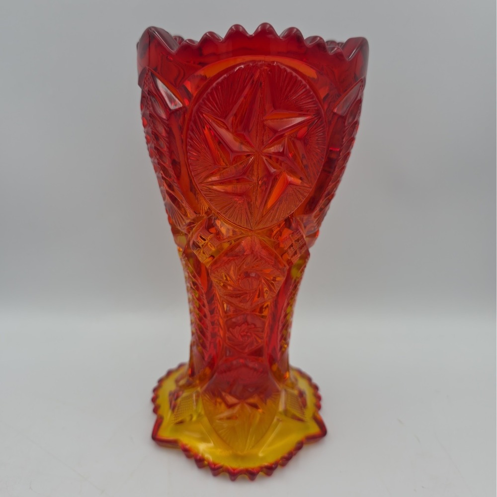 L E Smith Amberina Nortec Glass Vase 9" Ohio Star Sawtooth Red Orange Yellow